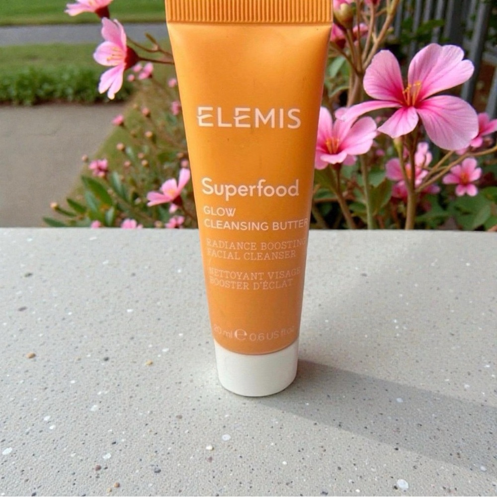 ⭐️ ELEMIS Superfood Glow Cleansing Butter -